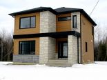 2 Storey in Fleurimont, Estrie