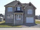 2 Storey in St-Joseph-Du-Lac, Laurentides 