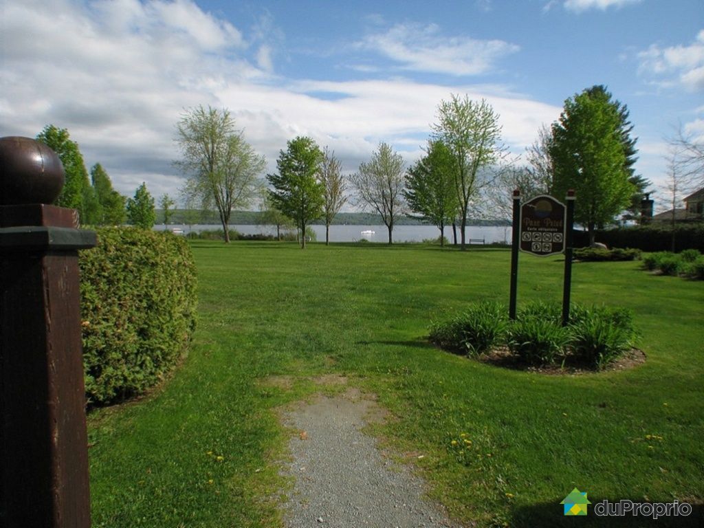 Bungalow Surélevé à vendre Magog, 363, avenue de la Chapelle, immobilier Québec DuProprio 260898 Bungalow Surélevé à vendre Magog, 363, avenue de la Chapelle, immobilier Québec DuProprio 260898