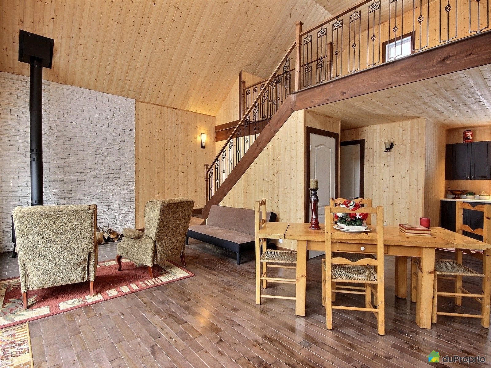 Chalet vendu FerlandEtBoilleau, immobilier Québec DuProprio 567630