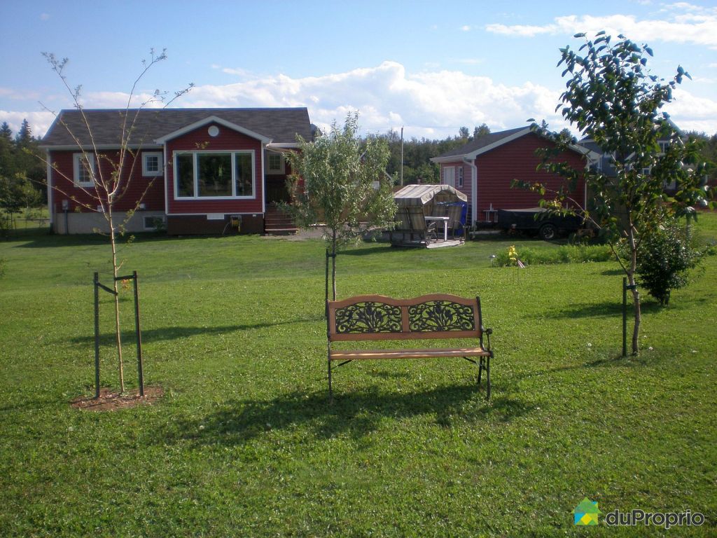 Maison à vendre CarletonsurMer, 15, rue CapFerré, immobilier Québec DuProprio 490221