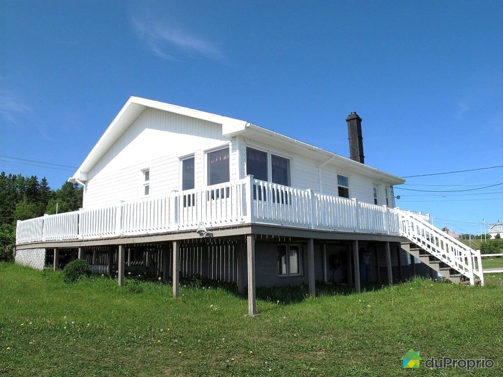 Maison à vendre SteMadeleineDeLaRiviereMadeleine, 67, route