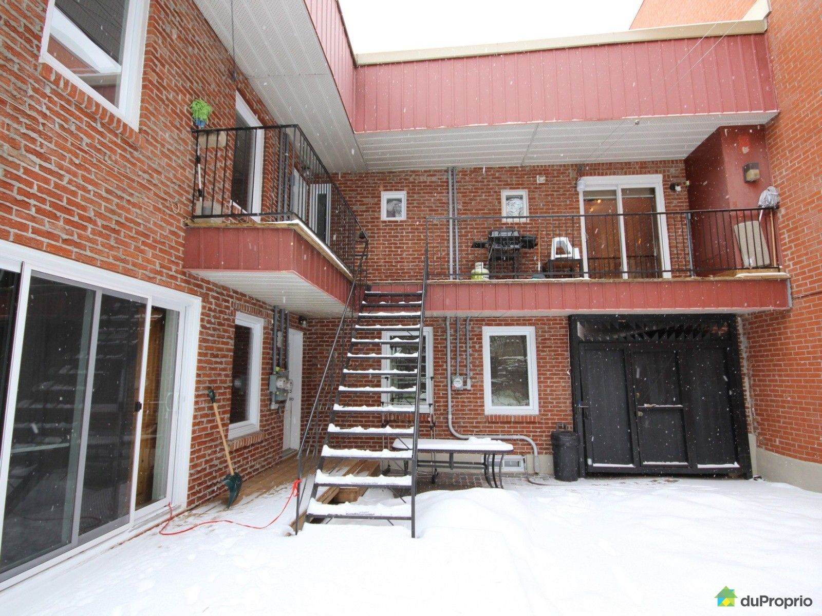 Triplex for sale in Montreal, 214921512151A rue Beaudry DuProprio 681333