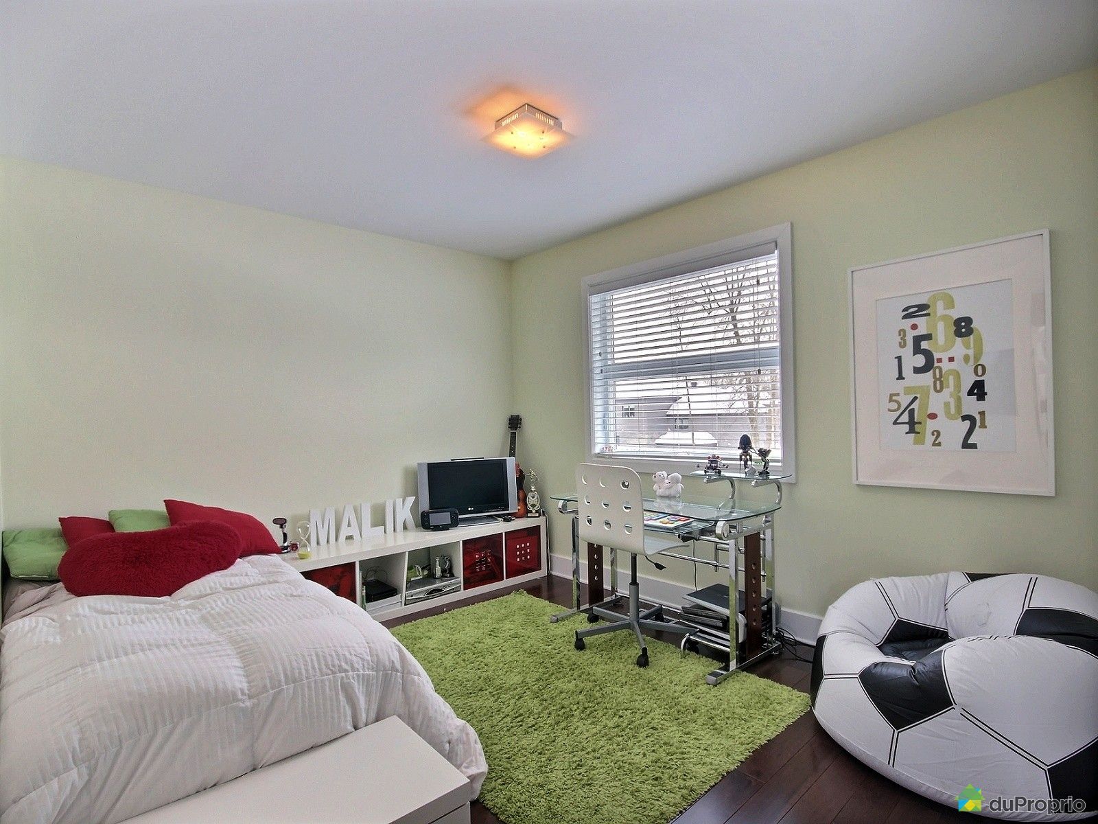 House sold in StHubert DuProprio 575857