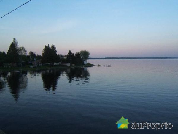 Vue sur le lac