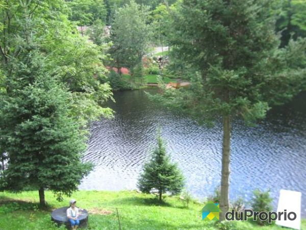 Vue sur le lac