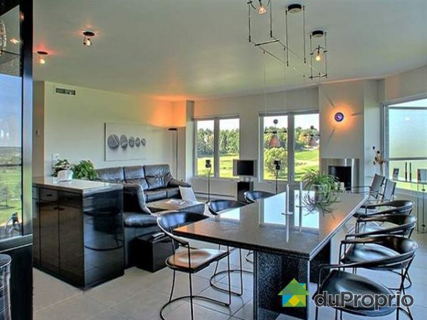 Dining Room / Living Room