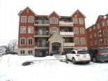 Condominium in Candiac, Monteregie (Montreal South Shore) Condominium in Candiac, Monteregie (Montreal South Shore)