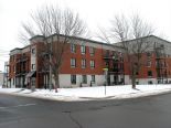 Condominium in Lemoyne, Monteregie (Montreal South Shore)