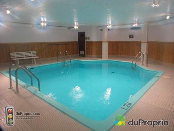 Piscine int�rieure