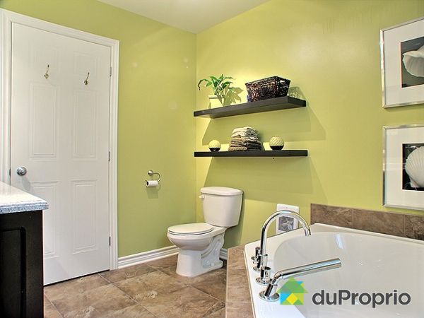 Salle de bain - BAIN TH&Eacute;RAPEUTIQUE 
2 PLACES AVEC DOUCHETTE