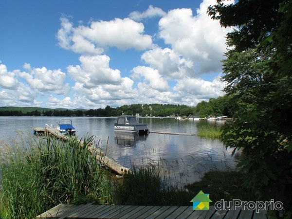 Vue sur le lac