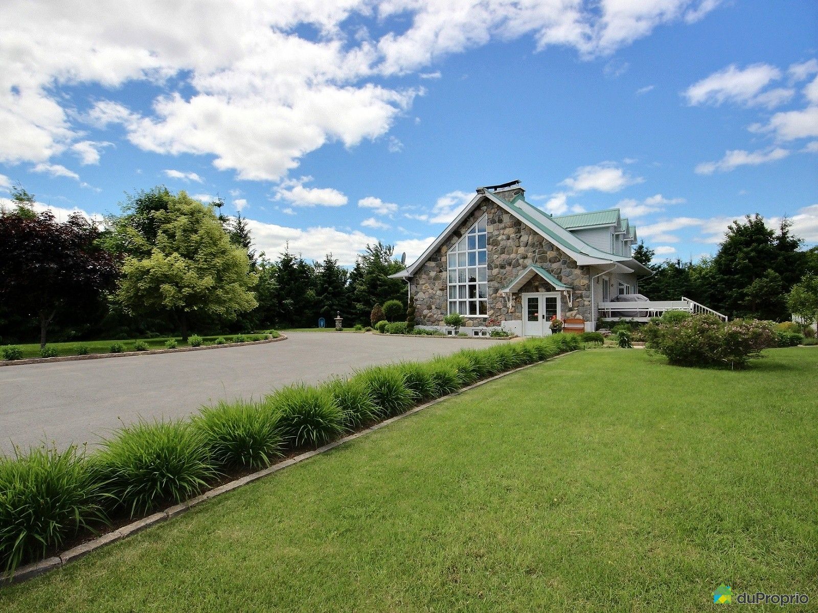 Domaine et villa à vendre StFélixDeValois, 5810 chemin de SaintJean