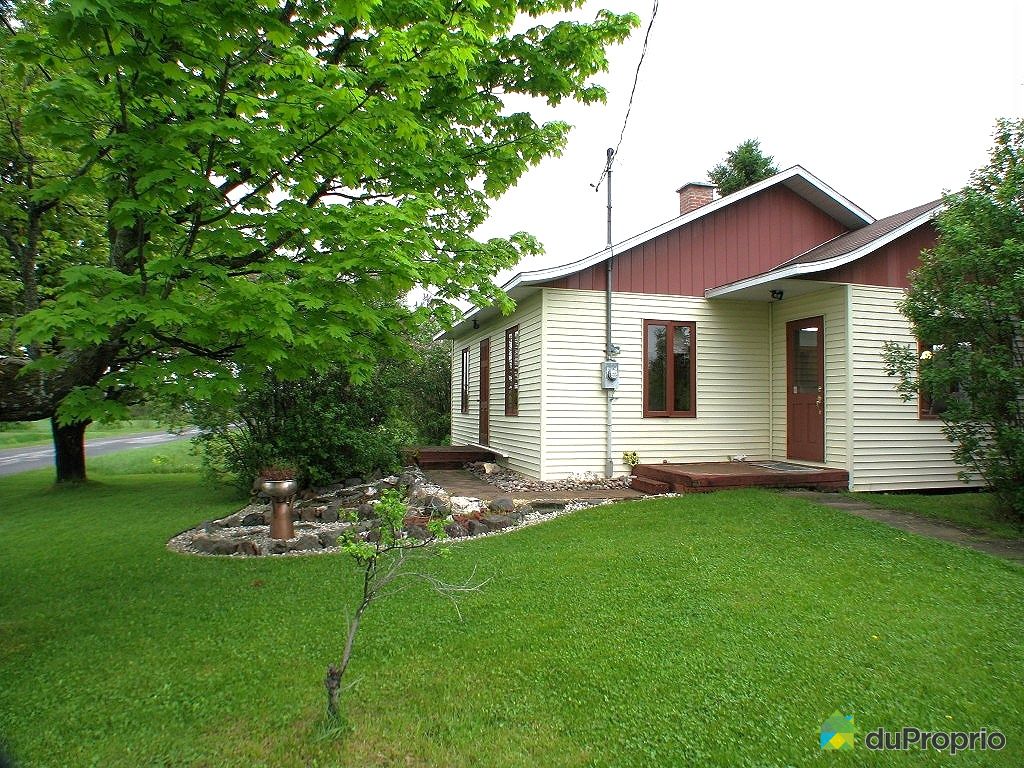 Fermette vendu SteThecle, immobilier Québec DuProprio 314938 Fermette vendu SteThecle, immobilier Québec DuProprio 314938