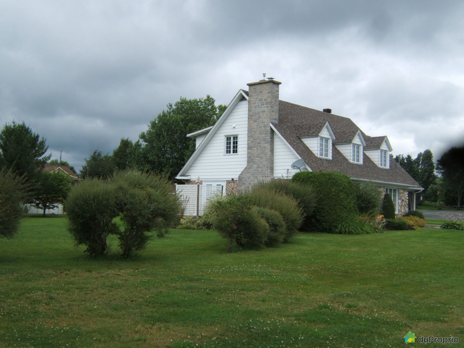 Maison à vendre SteJustine, 156 route 204, immobilier Québec DuProprio 374697 Maison à vendre SteJustine, 156 route 204, immobilier Québec DuProprio 374697
