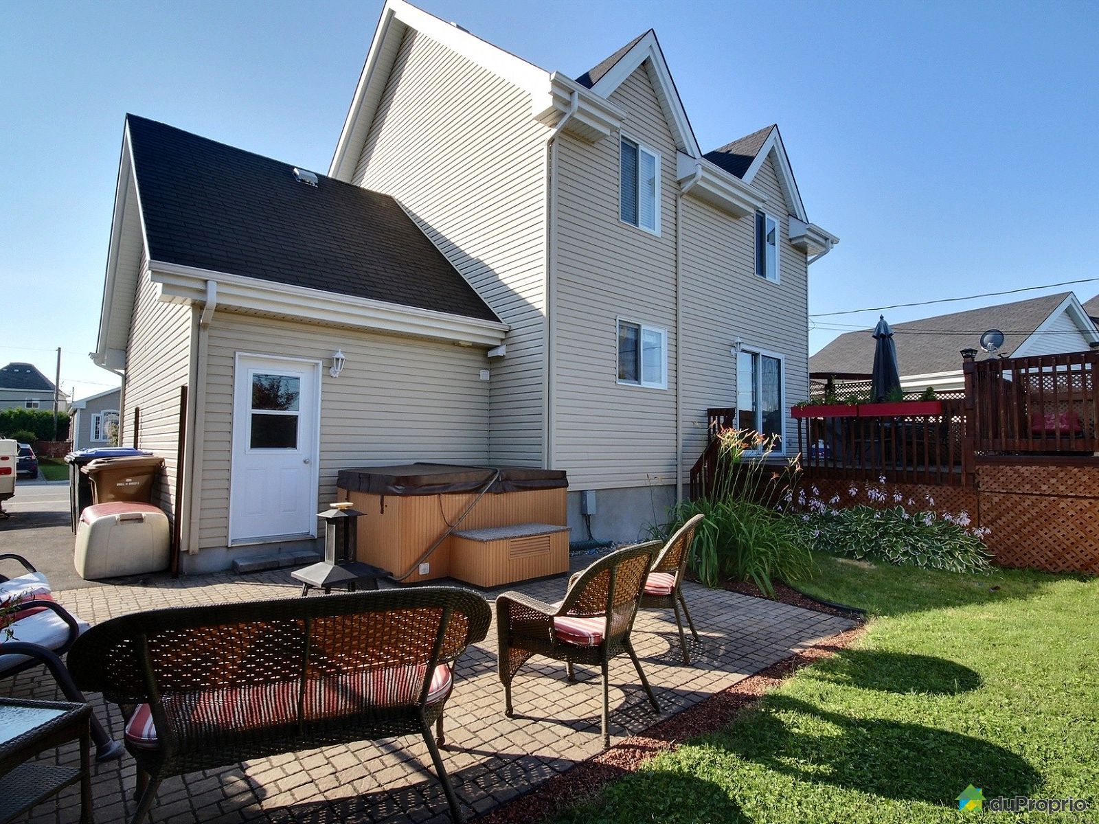 Maison à vendre SteMartheSurLeLac, 3023 rue Laurin, immobilier Québec DuProprio 712750