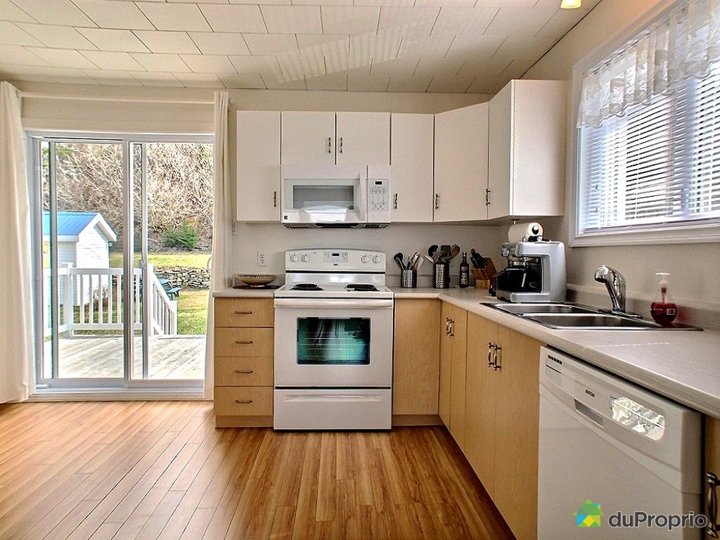 Maison à vendre GrossesRoches, 168 rue de la Mer, immobilier Québec DuProprio 503010 Maison à vendre GrossesRoches, 168 rue de la Mer, immobilier Québec DuProprio 503010