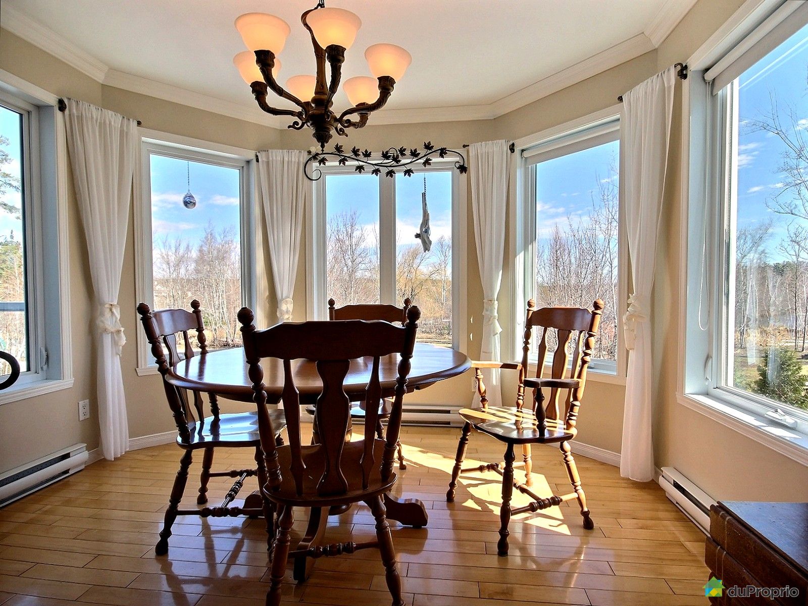 House for sale in SteCatherineDeHatley, 79 rue de la Rivière DuProprio 599368 House for sale in SteCatherineDeHatley, 79 rue de la Rivière DuProprio 599368
