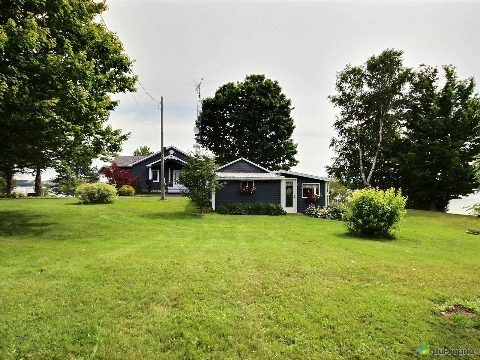 Domaine et villa à vendre GrandLacStFrançois, 6023 Route 263, immobilier Québec DuProprio