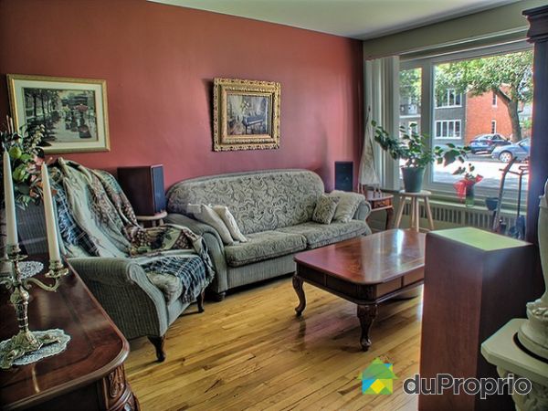 Salon - Logement pour propri&eacute;taire occupant (rez-de-chauss&eacute;e)