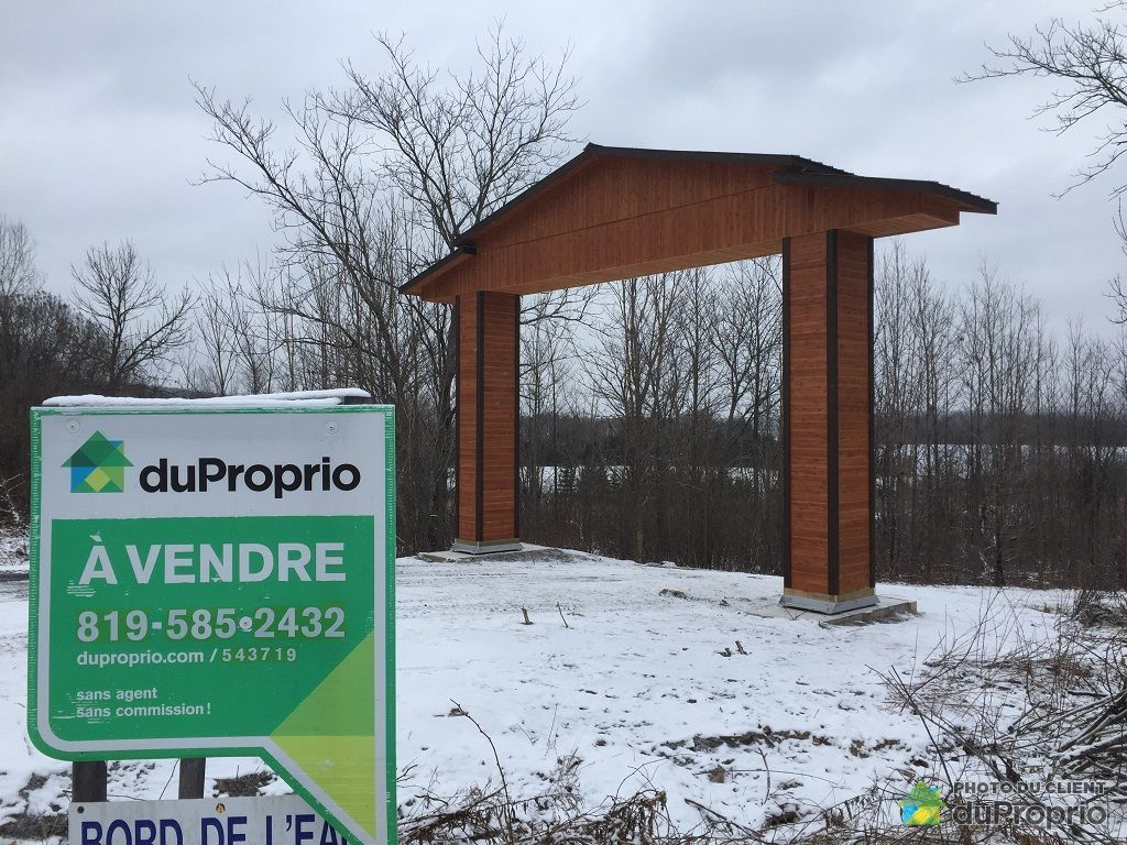 Terrain résidentiel à vendre MontLaurier, xxx chemin du Tour du Lac