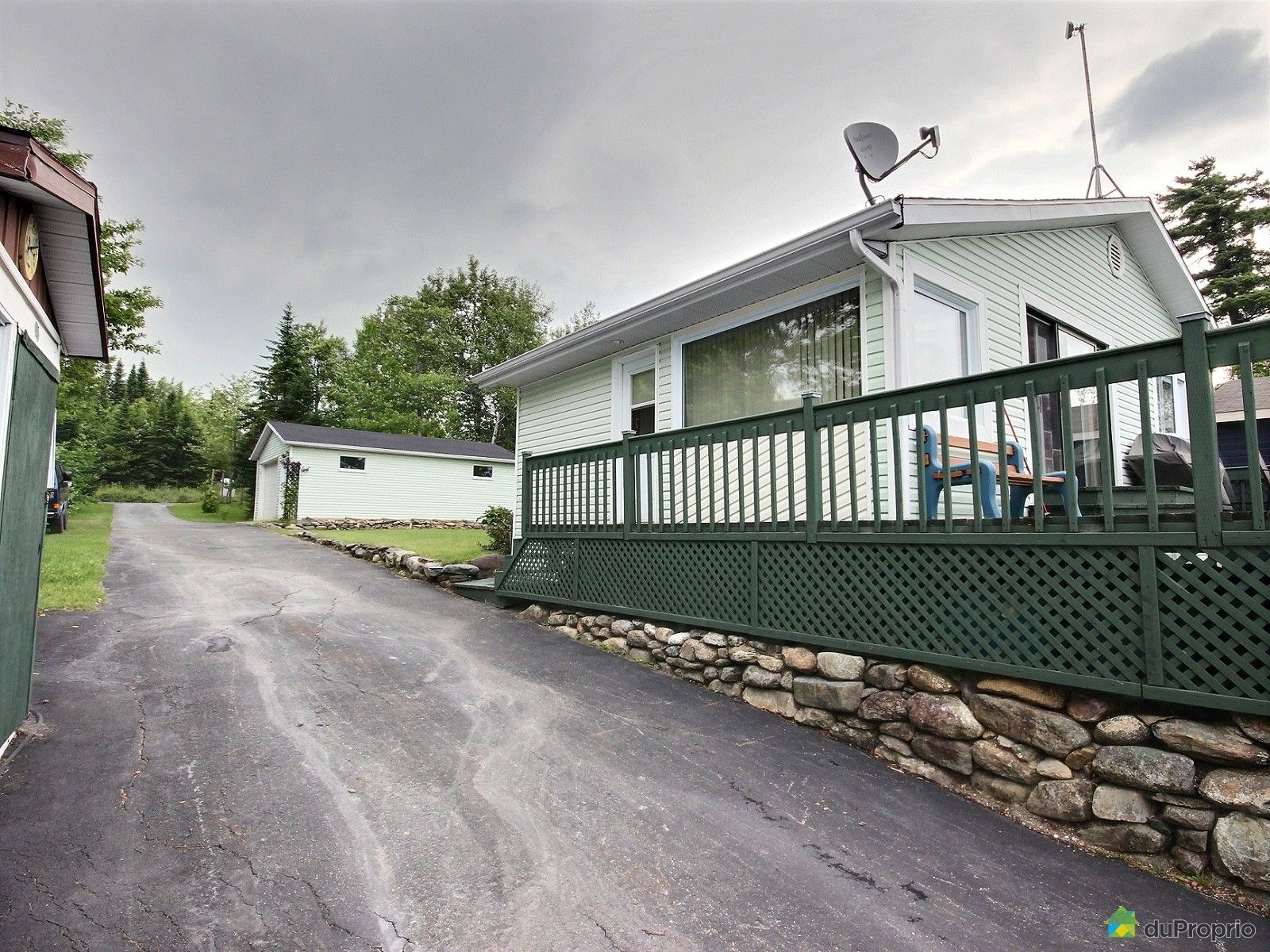 Chalet vendu GrandLacStFrançois, immobilier Québec DuProprio 521250