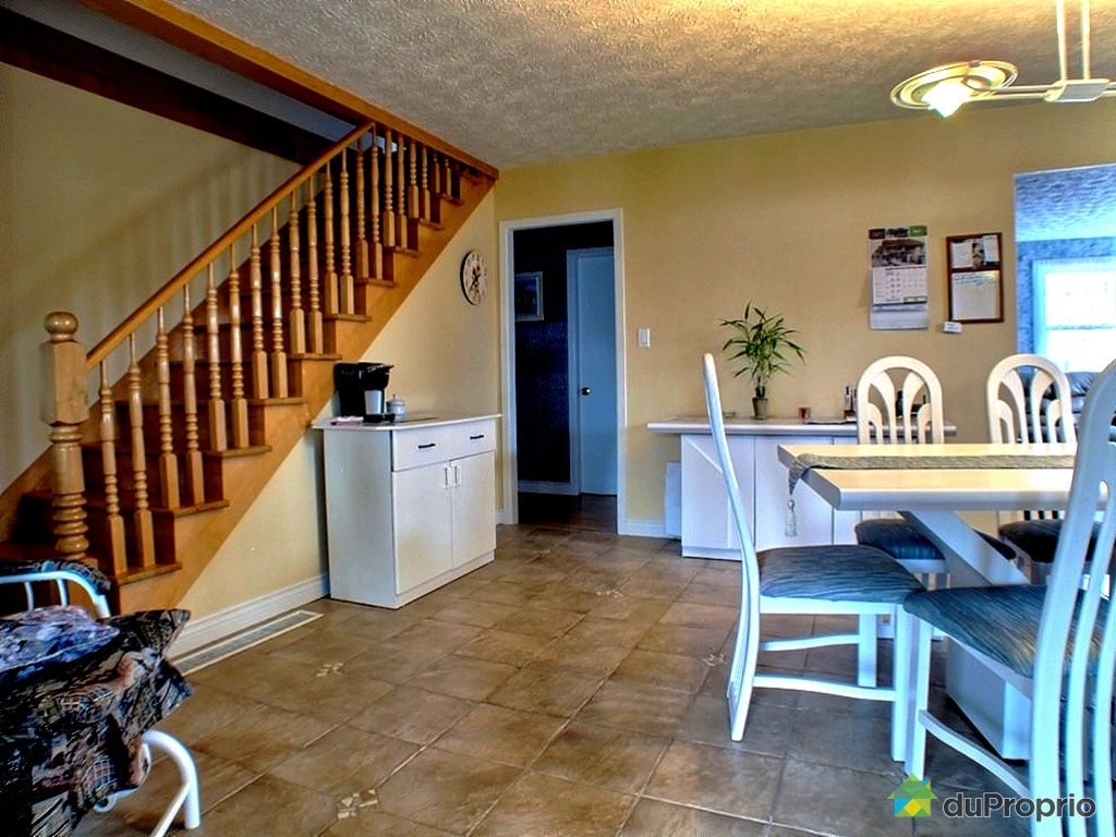 Bungalow Surélevé à vendre East Angus, 95, rue Garneau, immobilier Québec DuProprio 324435 Bungalow Surélevé à vendre East Angus, 95, rue Garneau, immobilier Québec DuProprio 324435