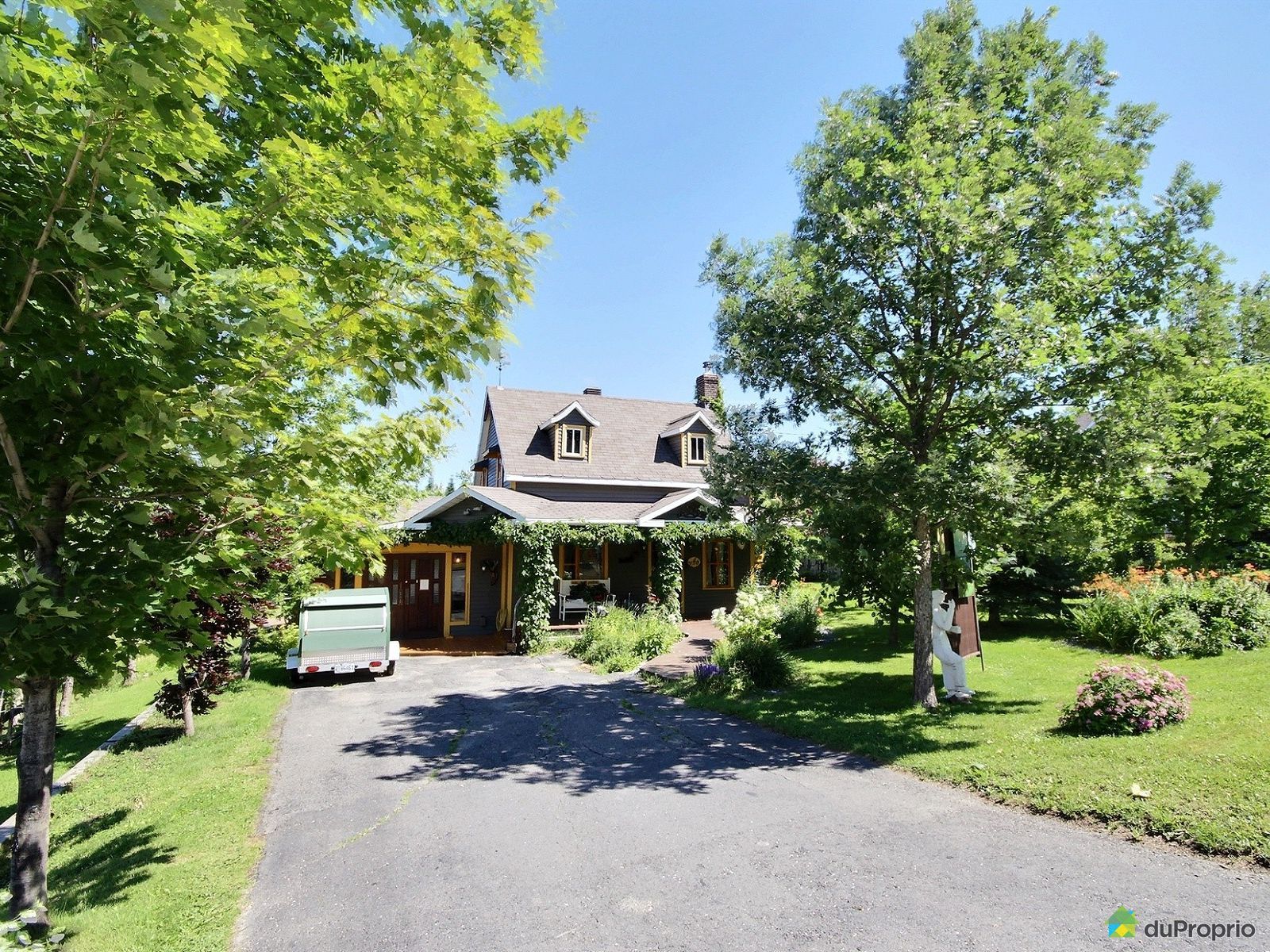 Maison à vendre NotreDameDesBois, 46 rue Principale Ouest, immobilier Québec DuProprio 711232