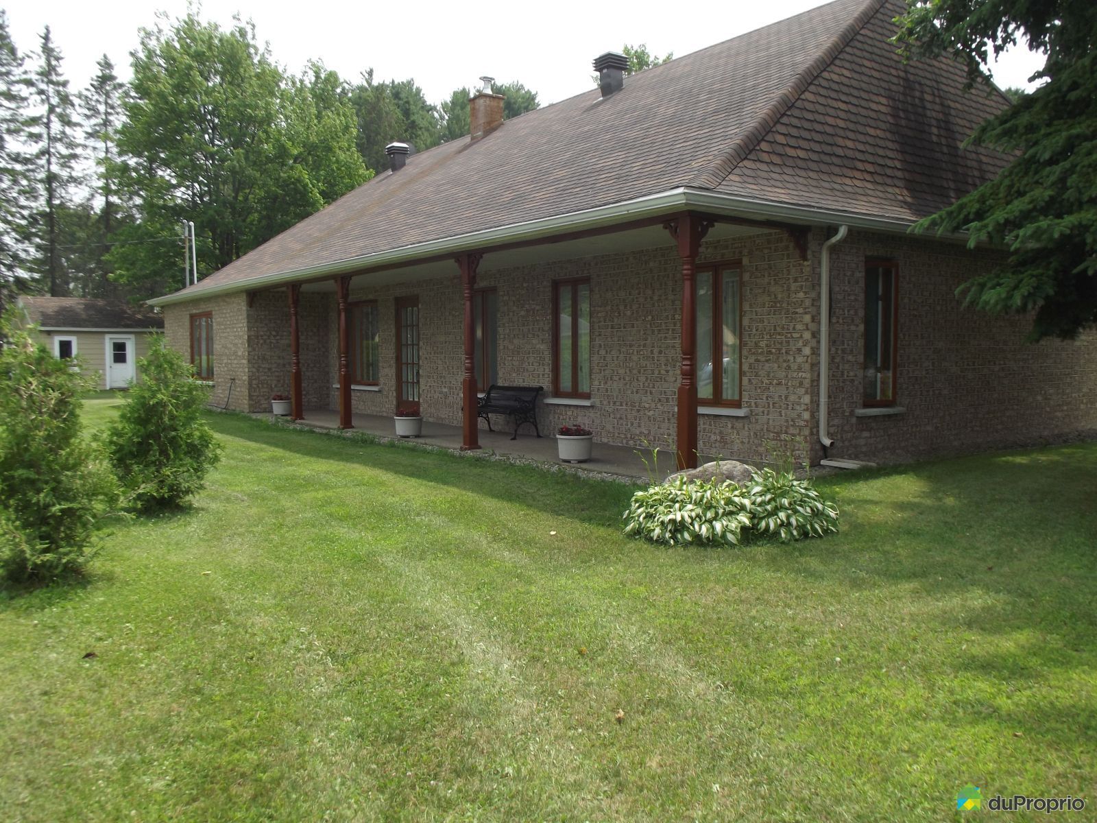 Maison à vendre StAmbroiseDeKildare, 3115 rue de la Visitation, immobilier Québec DuProprio Maison à vendre StAmbroiseDeKildare, 3115 rue de la Visitation, immobilier Québec DuProprio
