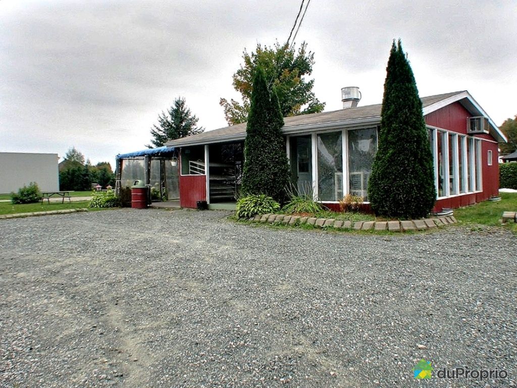 Cassecroute vendu SteGenevieveDeBatiscan, immobilier Québec