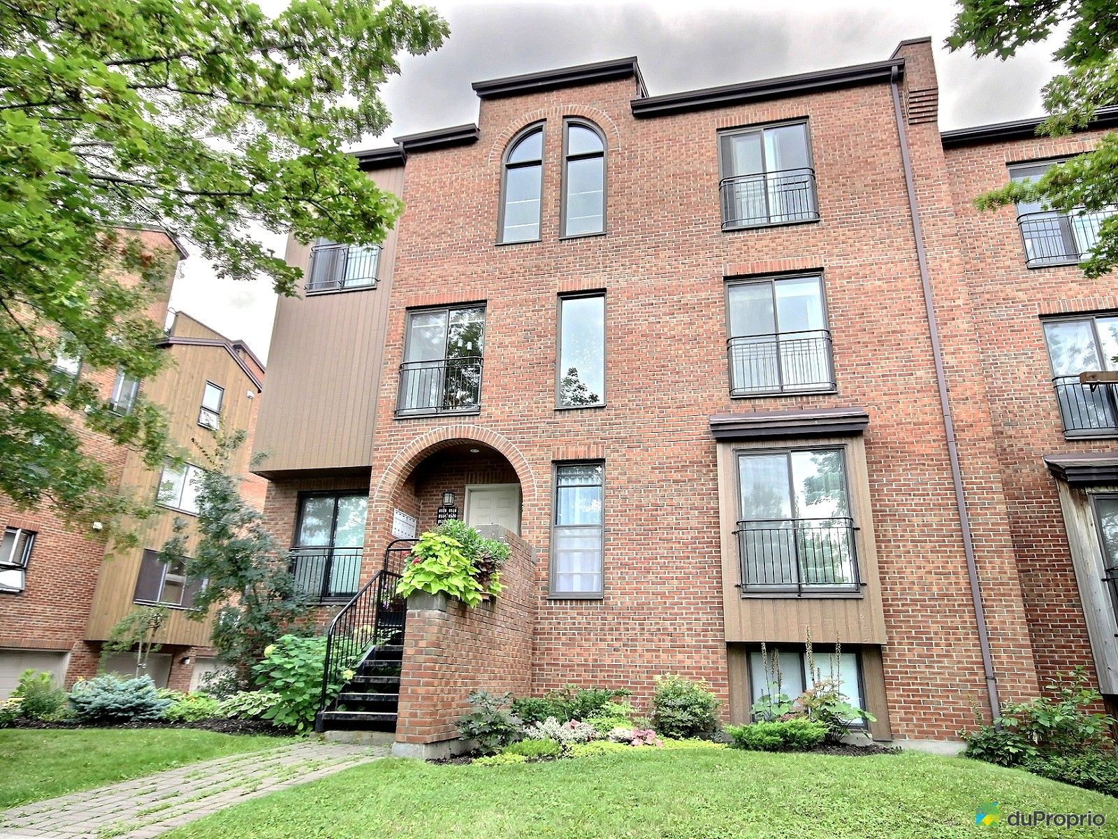 Condo à vendre Montréal, 8520 avenue AndréGrasset, immobilier Québec DuProprio 638592 Condo à vendre Montréal, 8520 avenue AndréGrasset, immobilier Québec DuProprio 638592