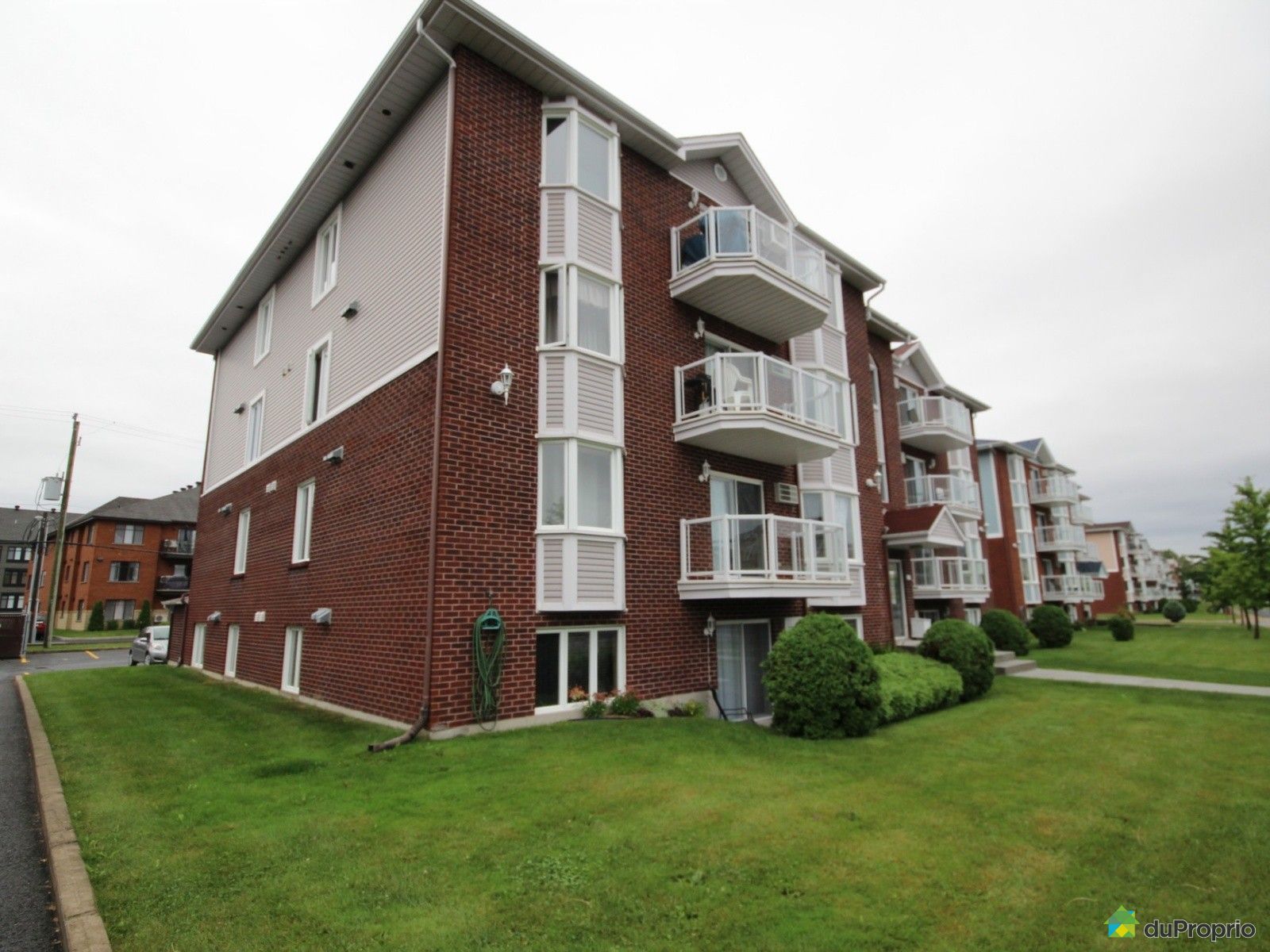 Condo à vendre StHubert, 2375 boulevard Jacques Marcil, immobilier Québec DuProprio 646018 Condo à vendre StHubert, 2375 boulevard Jacques Marcil, immobilier Québec DuProprio 646018