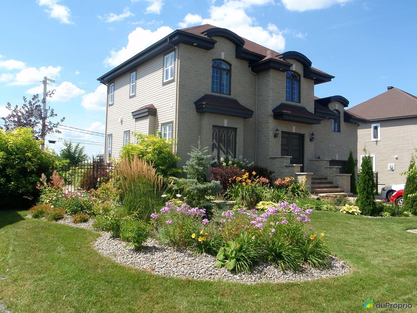 Maison à vendre MontStHilaire, 208 rue