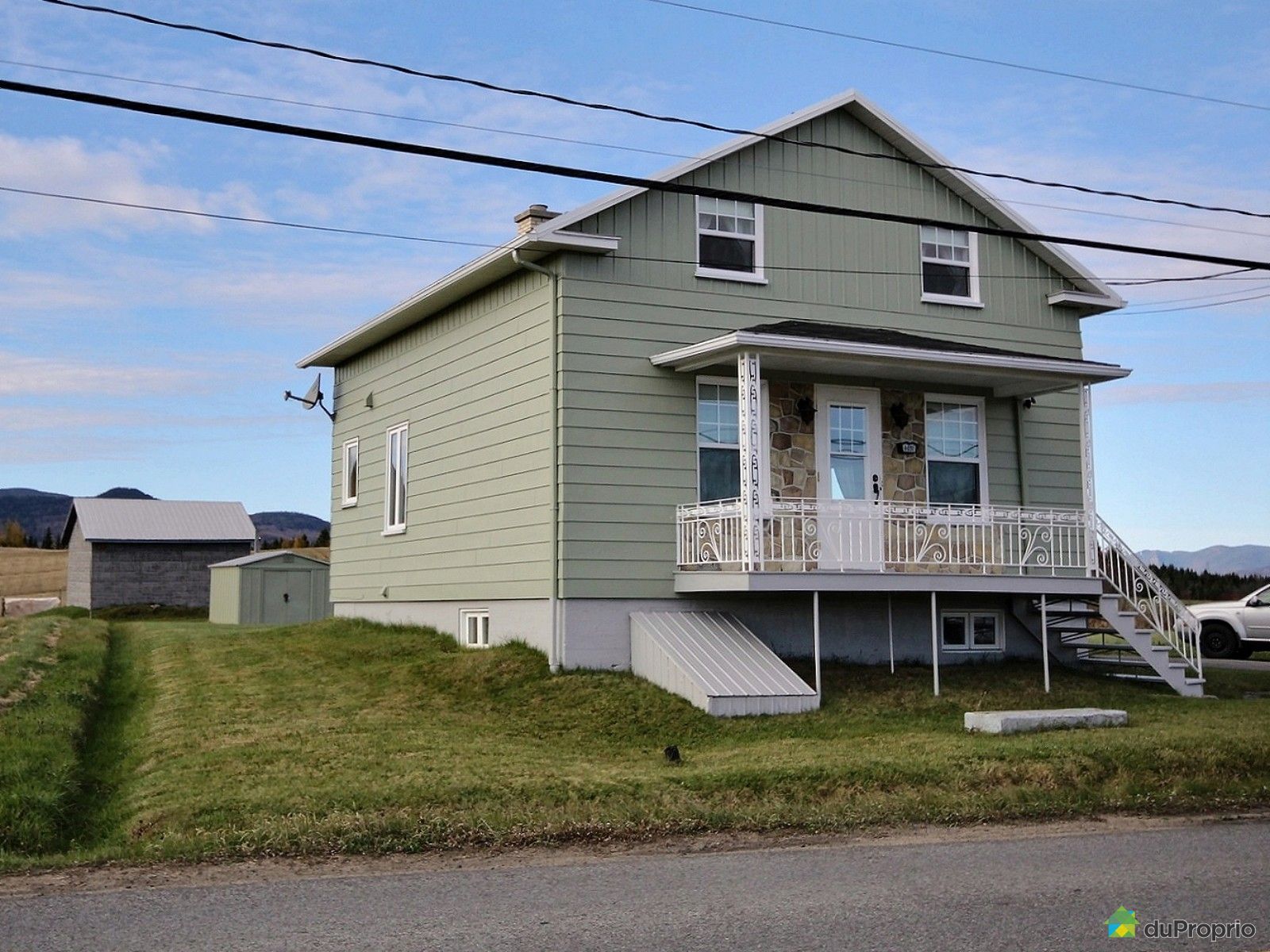 Maison à vendre StFerréollesNeiges, 4031 avenue Royal, immobilier Québec DuProprio 544237 Maison à vendre StFerréollesNeiges, 4031 avenue Royal, immobilier Québec DuProprio 544237