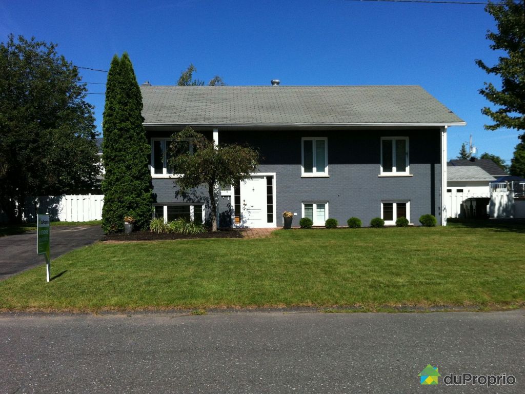 Maison à vendre Drummondville, 935 rue Joseph Lussier, immobilier Québec DuProprio 541598