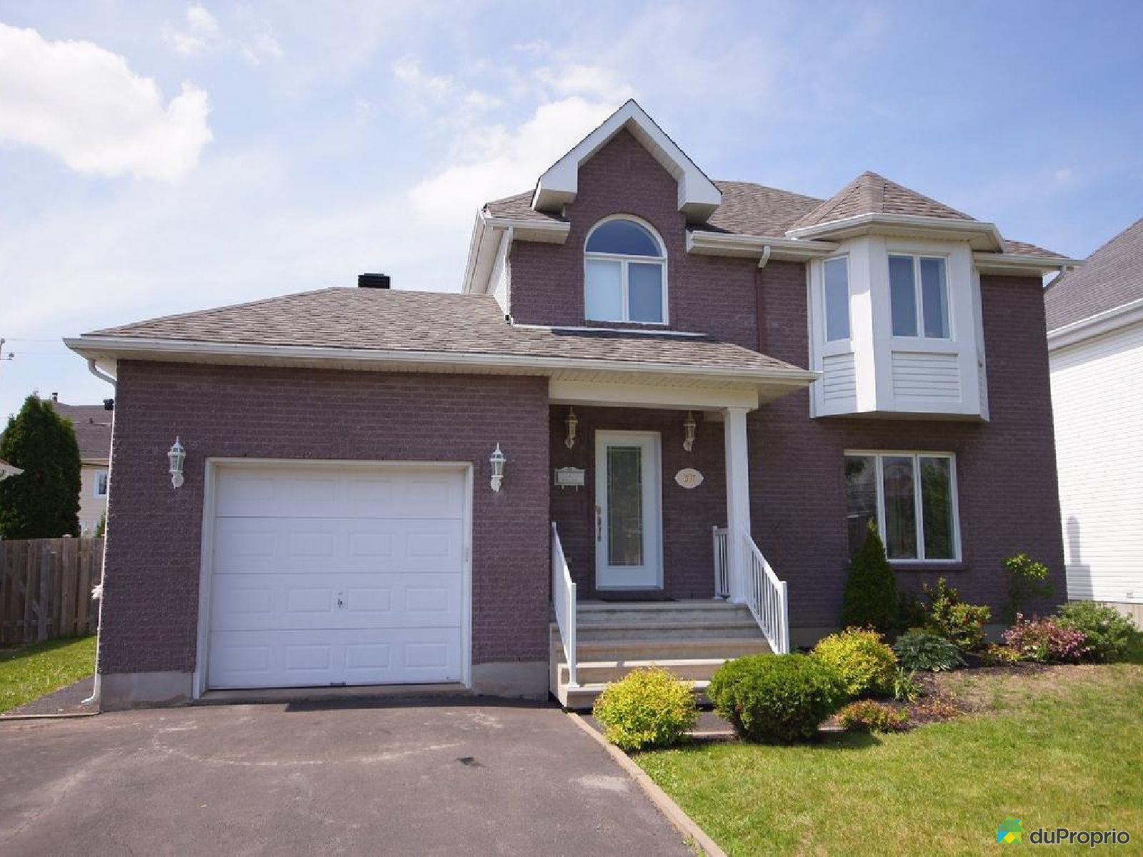 Maison à vendre MontStHilaire, 207, rue