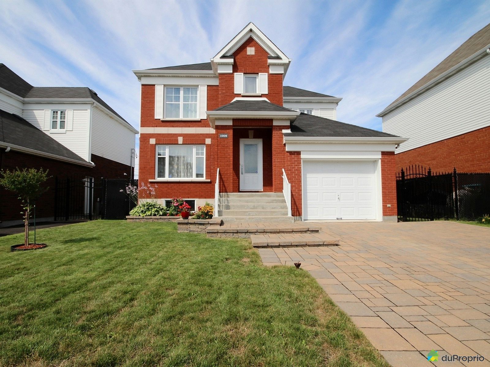 Maison à vendre StHubert, 1009 rue des Muscaris, immobilier Québec DuProprio 712409 Maison à vendre StHubert, 1009 rue des Muscaris, immobilier Québec DuProprio 712409