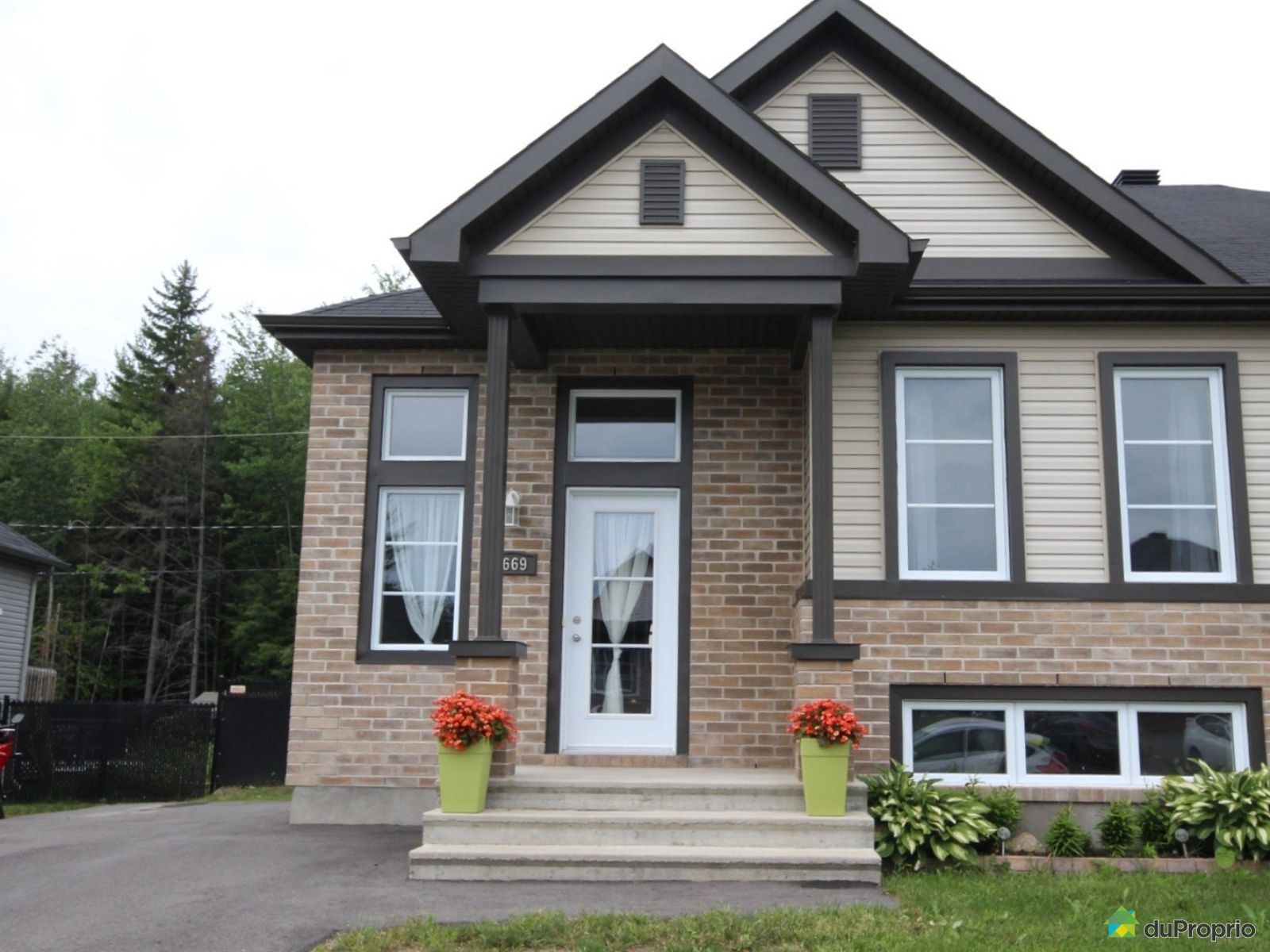 Maison à vendre StJérôme, 1669 rue WilfridPelletier, immobilier Québec DuProprio 715431 Maison à vendre StJérôme, 1669 rue WilfridPelletier, immobilier Québec DuProprio 715431