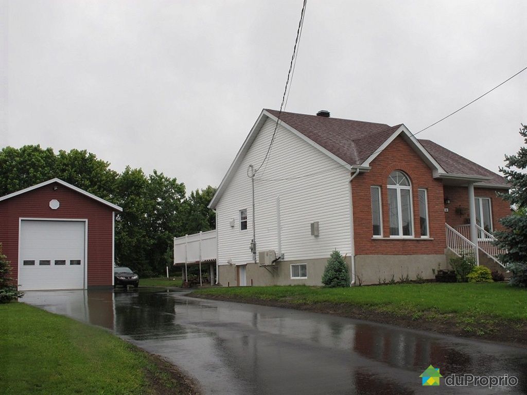 Maison à vendre SteVictoireDeSorel, 4, rue JeanPaul Rioux, immobilier Québec DuProprio