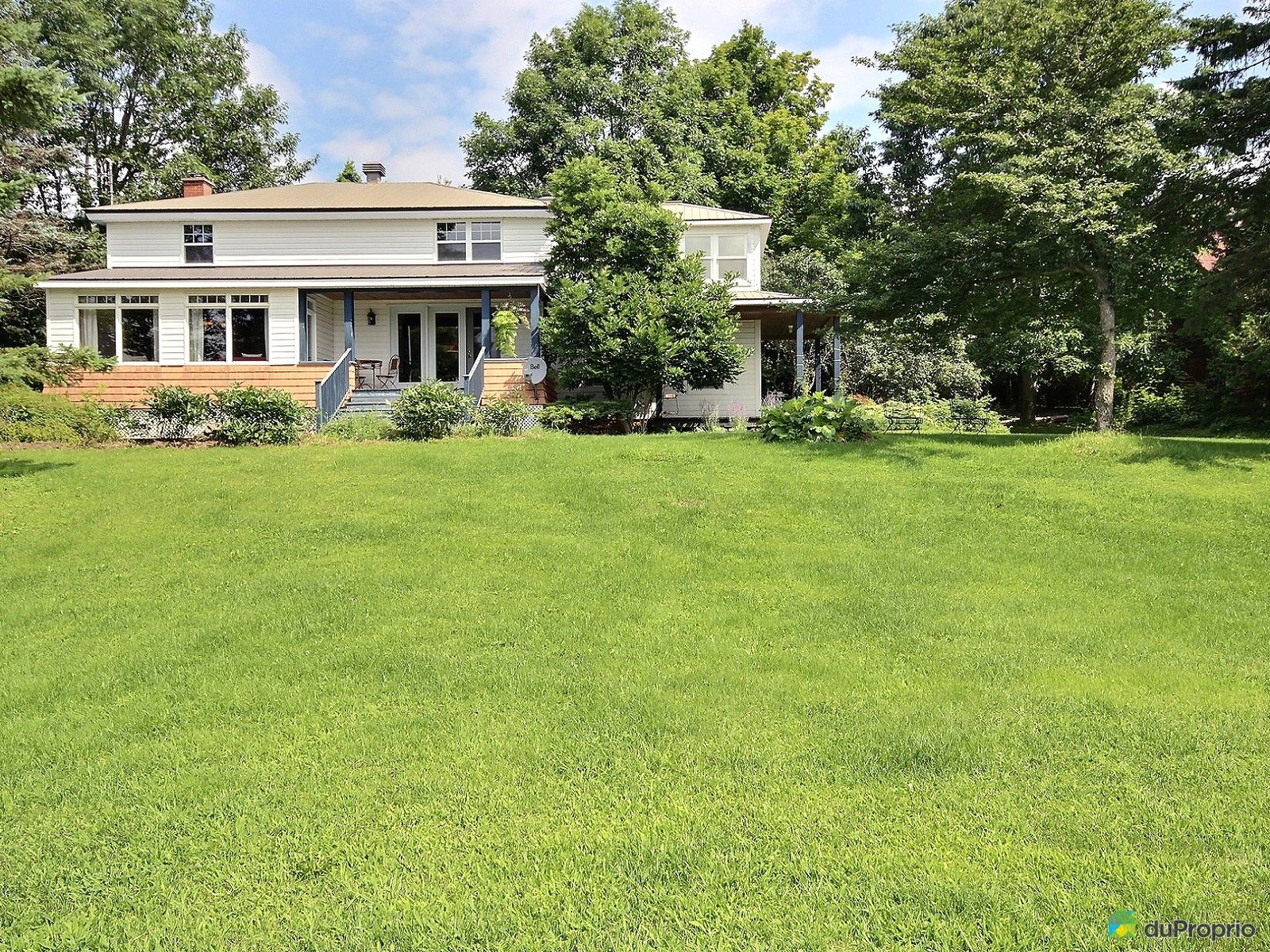 Maison à vendre Sutton, 24 rue Woodard, immobilier Québec DuProprio 413695