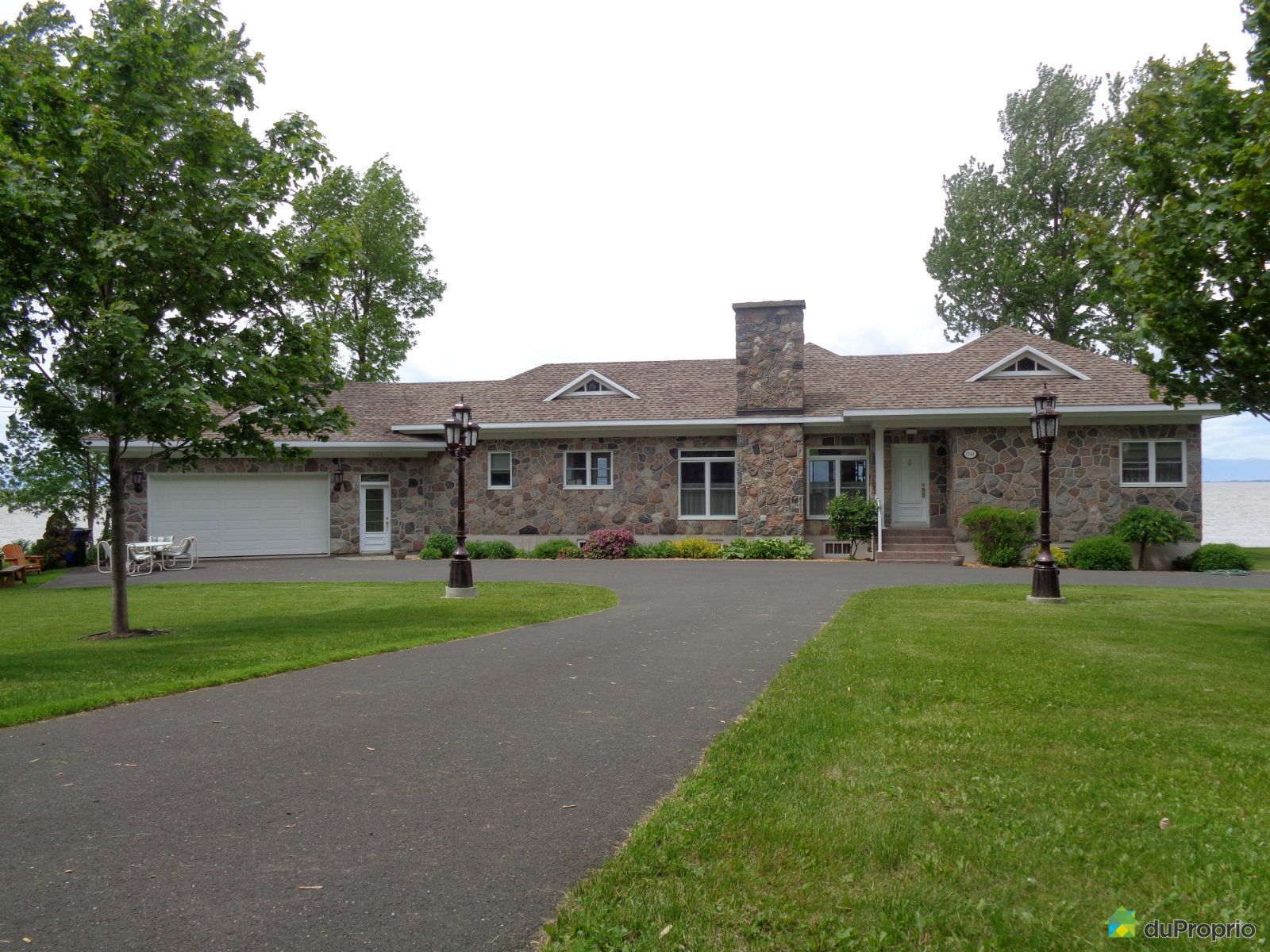 Maison à vendre CapStIgnace, 1141 rue des pionniers Est, immobilier