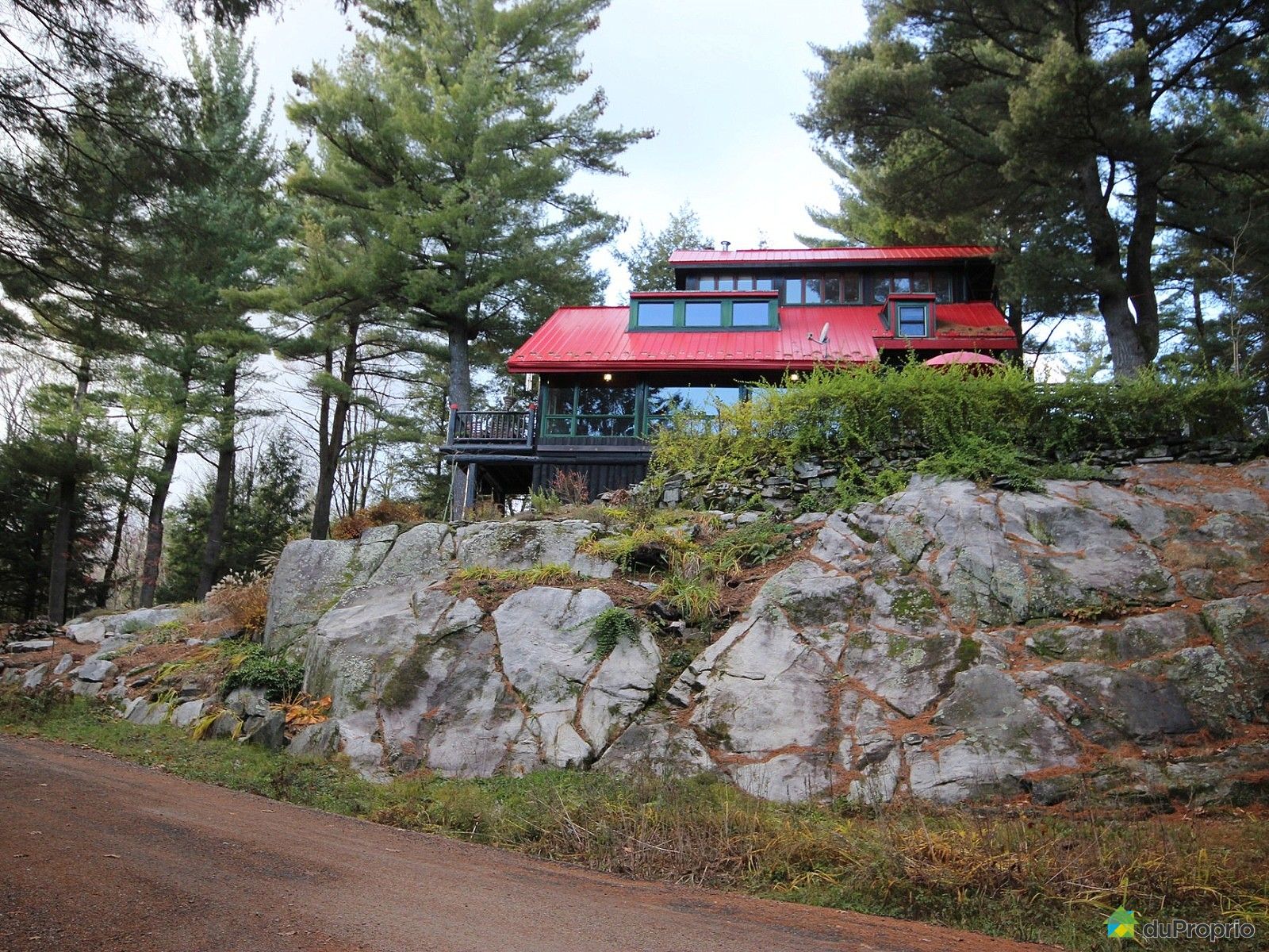 Chalet sold in Montebello DuProprio 561469