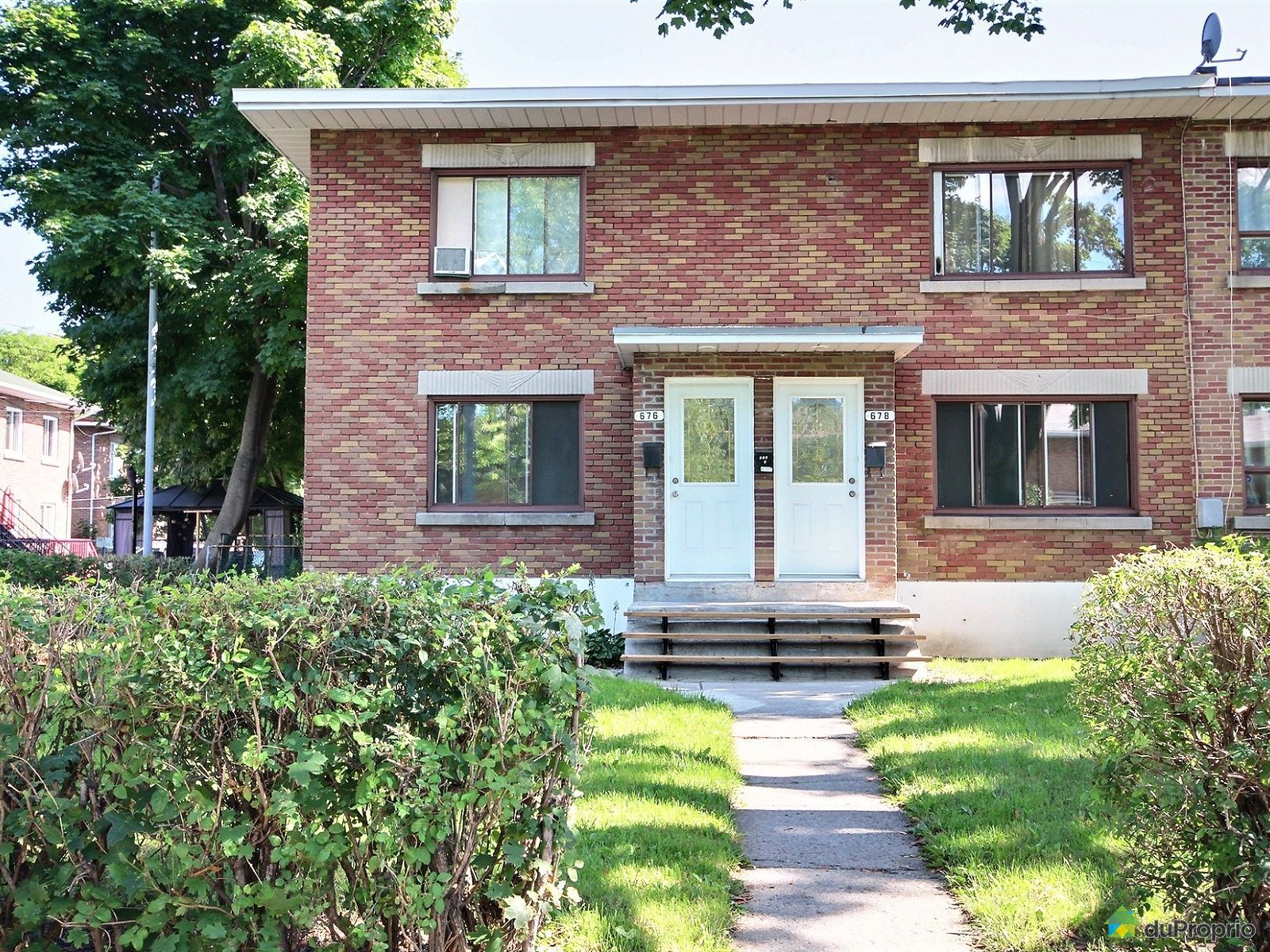 Triplex for sale in Chomedey, 676678 rue HenriBourassa DuProprio