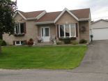 Bungalow in St-Joseph-Du-Lac, Laurentides 