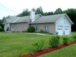 Bungalow in St-Andre-Avellin, Outaouais