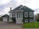 Bungalow in St-Jean-Port-Joli, Chaudiere-Appalaches