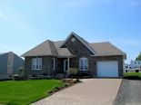 Bungalow in St-Charles-De-Bellechasse, Chaudiere-Appalaches