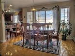 Eat-in Kitchen