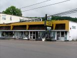Immeuble commercial � La Baie, Saguenay-Lac-Saint-Jean