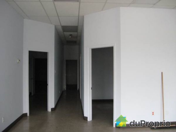 Int&eacute;rieur - Local de 2630 P.C. 